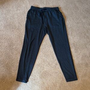 Lululemon Soft Jersey Tapered Pant Tall 30” inseam Men's Size Large